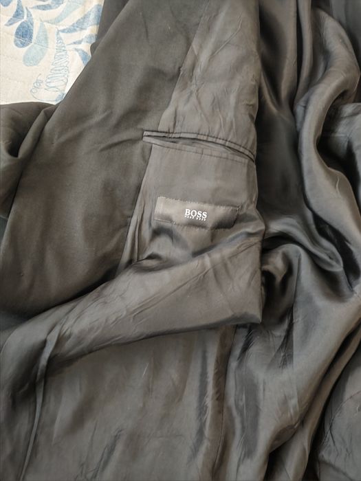 Мъжки черен костюм Boss