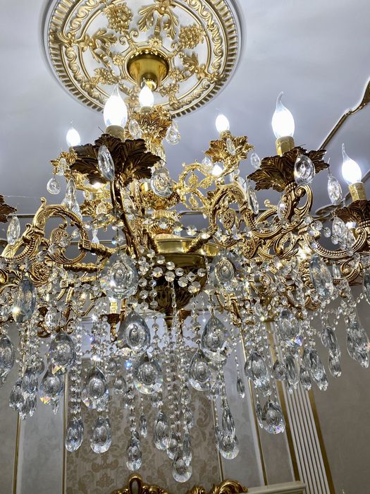 Продам люстры срочно!