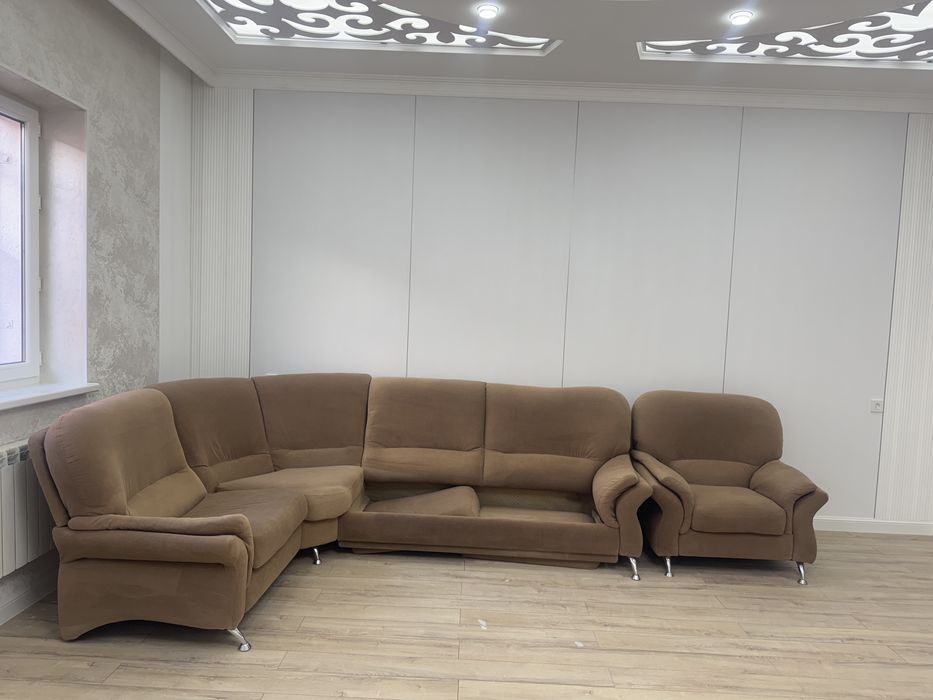 Диван с креслом буу