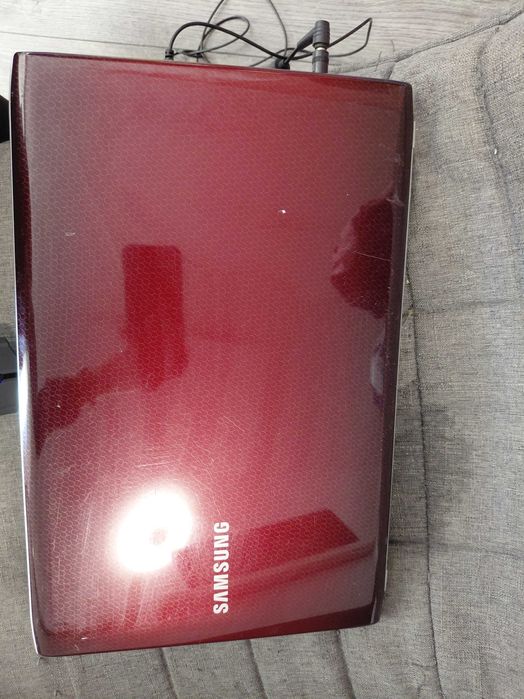 Лаптоп Samsung R730