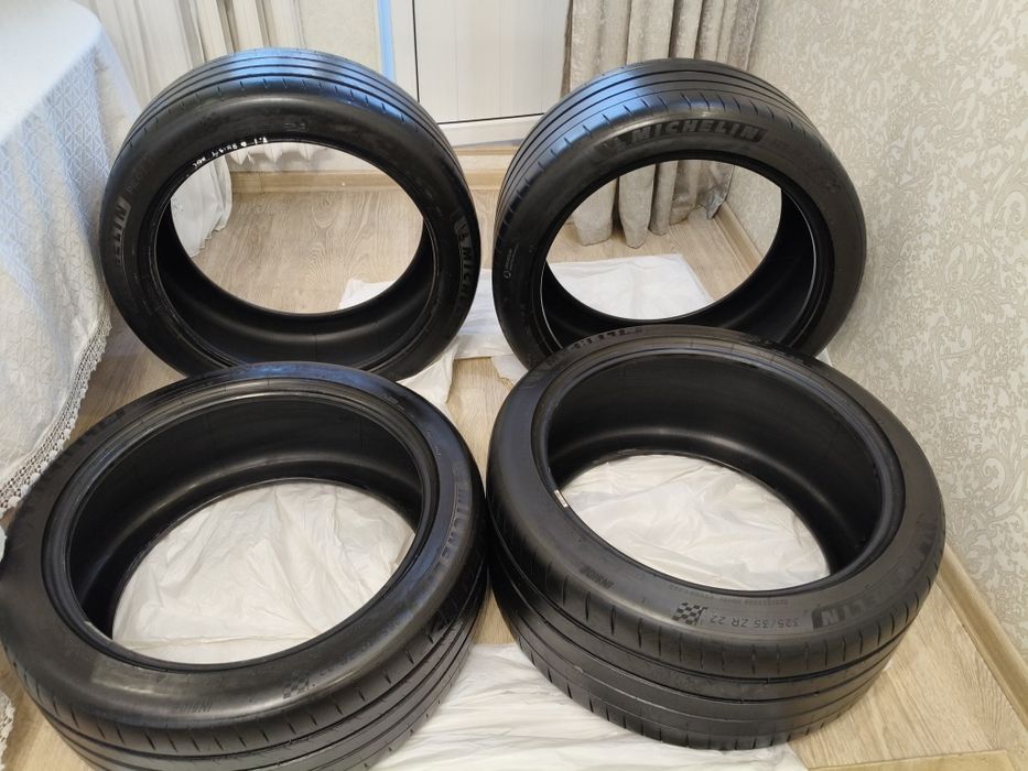 Продам шины MICHELIN Pilot Sport 4S