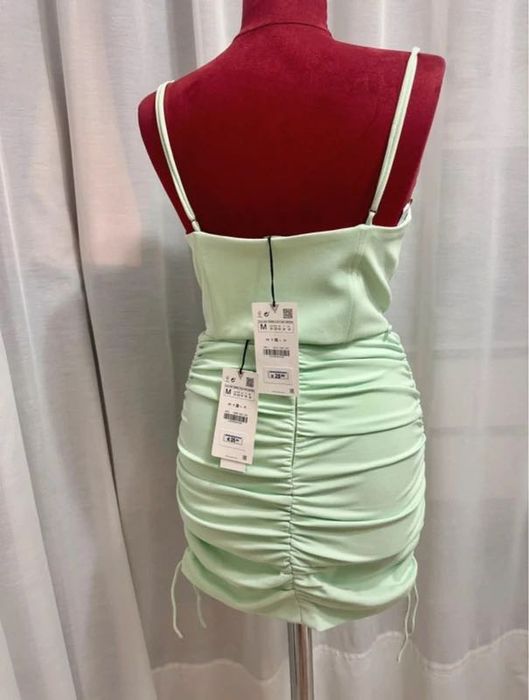 Set 2 piese verde mentă top crop corset fusta drapaje Zara mărimea M