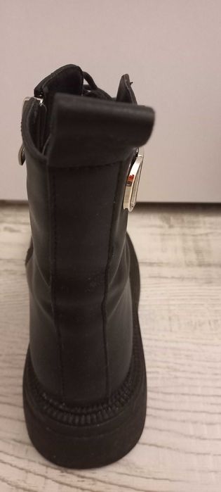 Bocanci dama GOE piele neagra mas 37