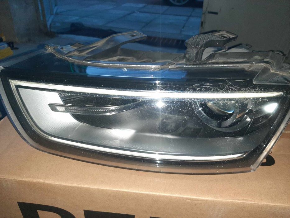 Ляв фар за Ауди Q3