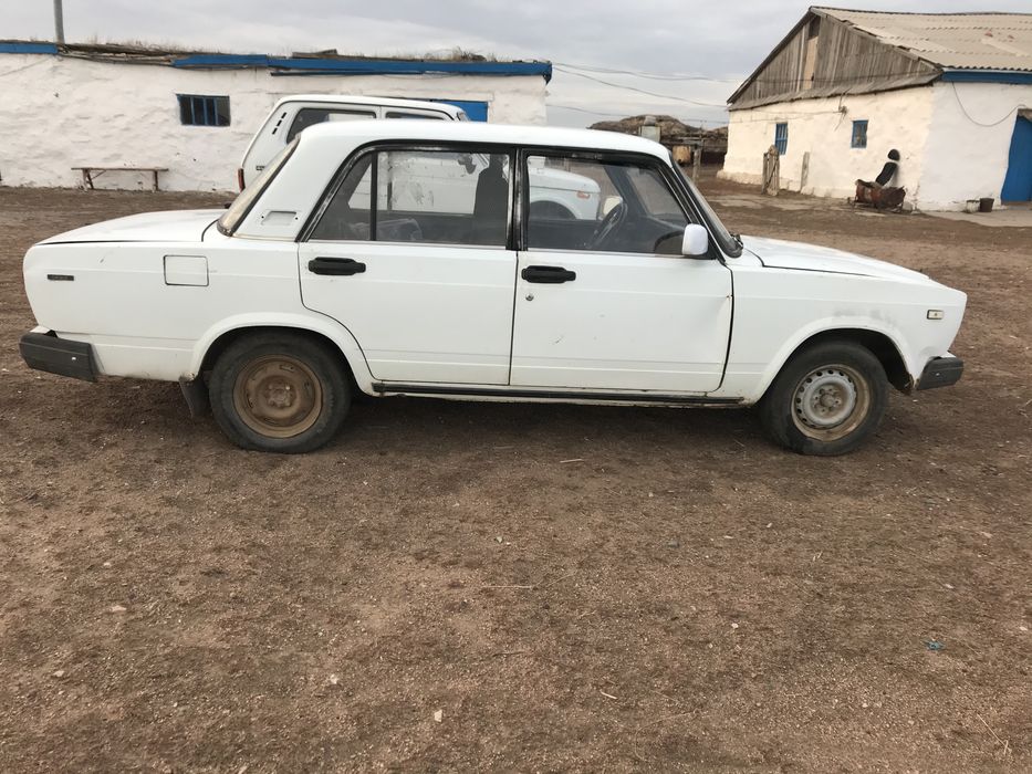 Продам ваз 2107 в нормальном состояний