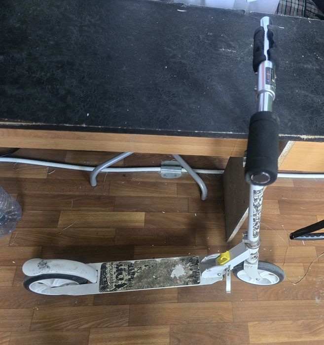 Продам самокат в хорошем состоянии