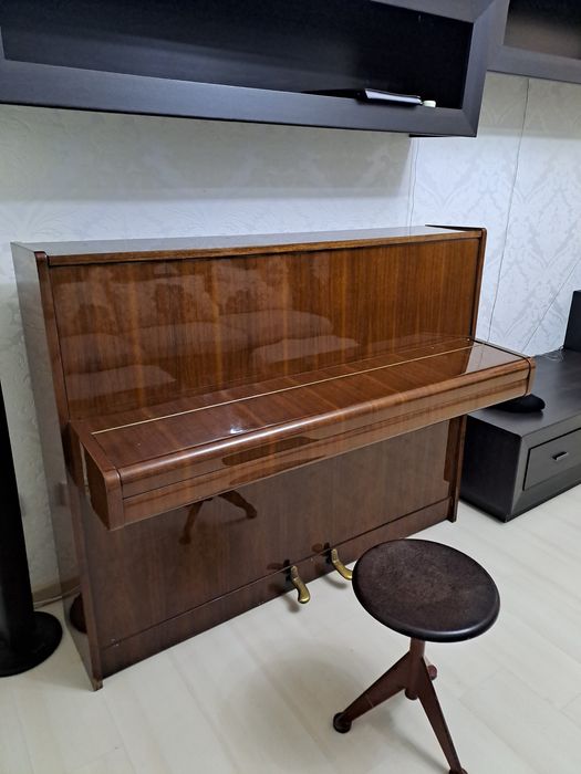 Пианино" Scholze"