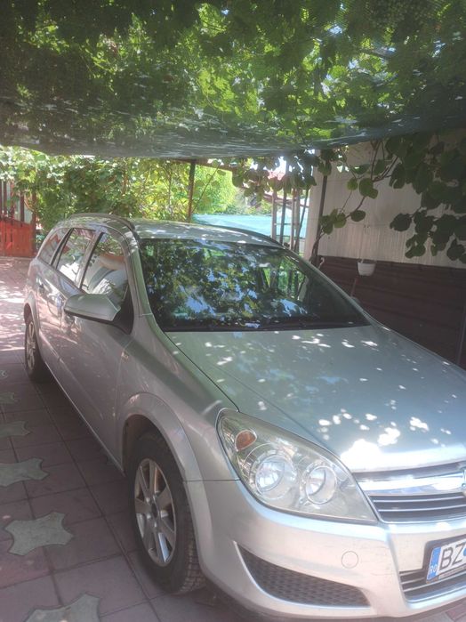 Vand Opel ASTRA H 2008