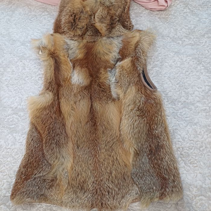 Дамски елек естествен косъм лисица.