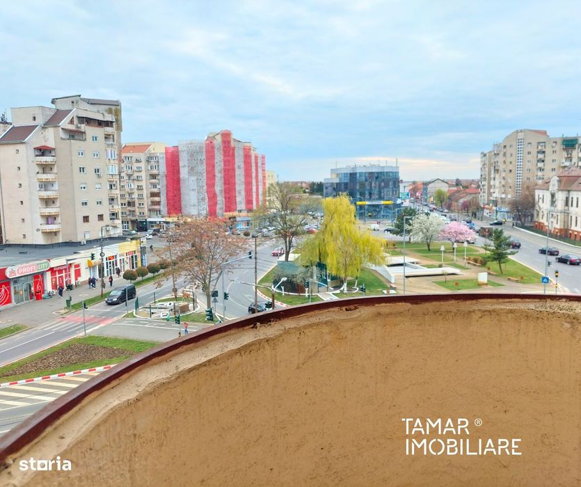 Apartament 3 camere de închiriat – zona Intim, ideal pentru familie