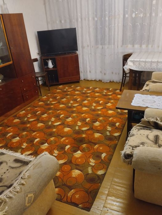 Сдам 3-х комнатную  квартиру  на длительный срок в Дачном районе.