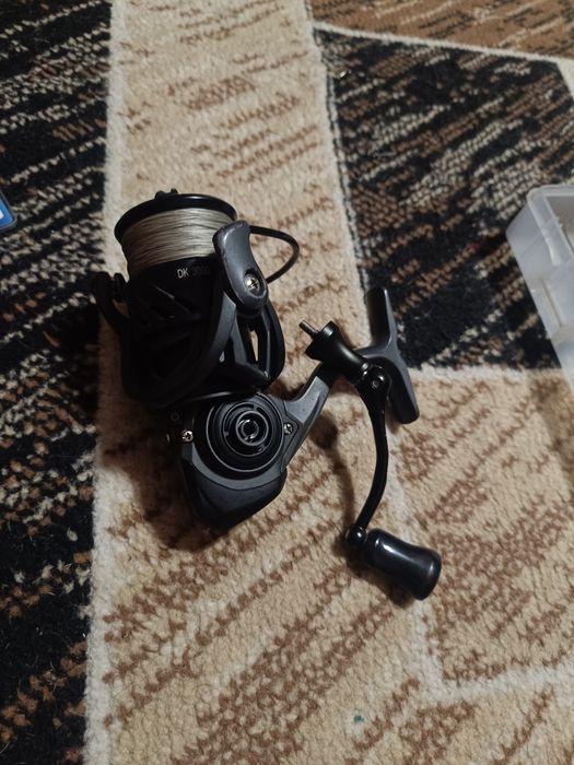 Продам катушку 3000 размере