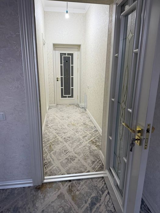 2 этаж 4 сотих 6 та хона болиб узини пулини толашга