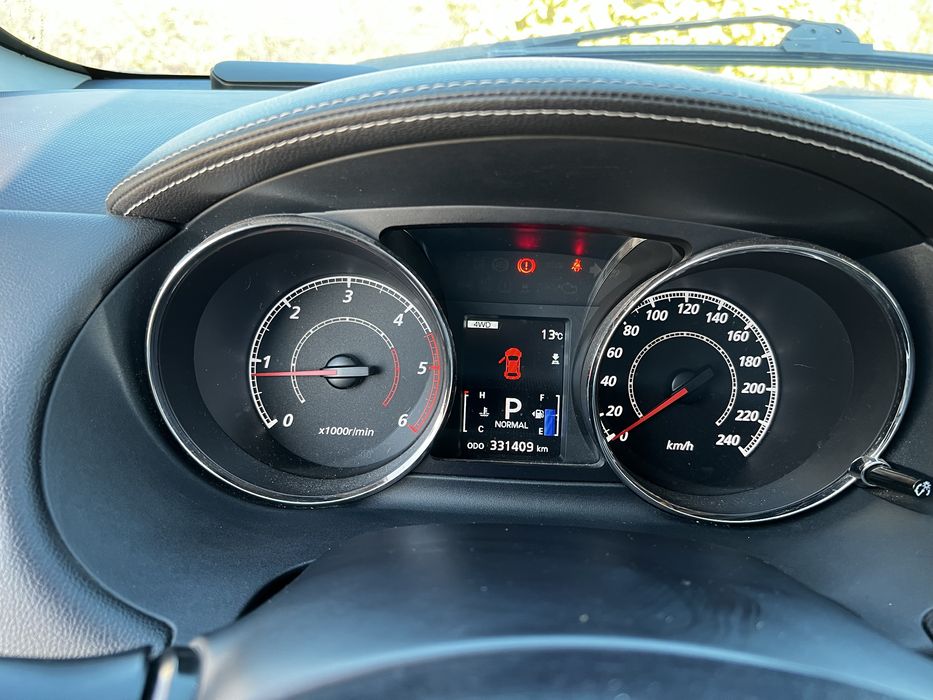 Citroen C-Crosser 2.2 HDI 156 CP An 2010