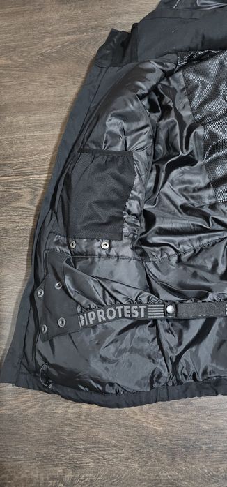 Сноуборд/ски яке Protest Pvre 20K