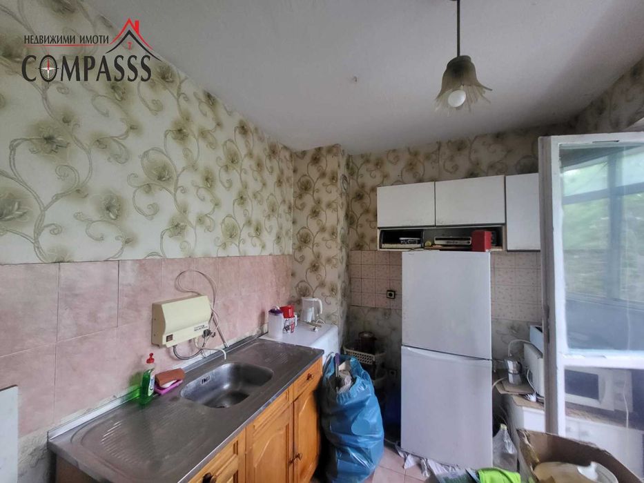 Продава се Двустаен апартамент в Добрич, Център - 77 кв.м за 861 €/кв.м - Снимка #4