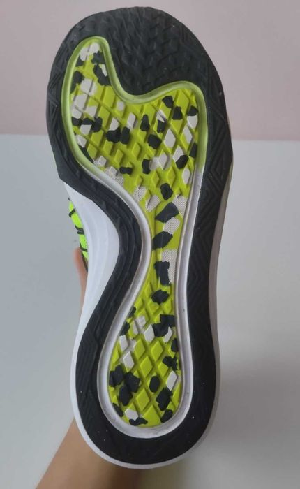 Маратонки Nike, размер 37.5