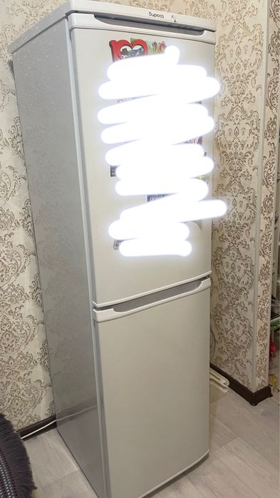 Продам холодильник в хорошем  состоянии! 60.000