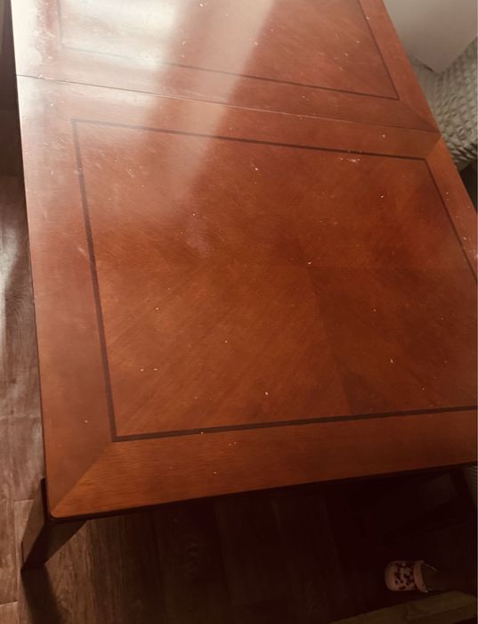 Стол отырғыштарымен