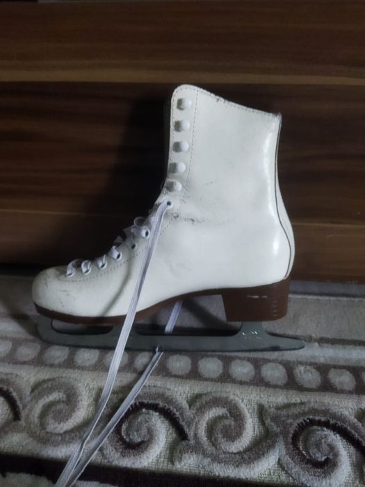 Коньки 37 размера