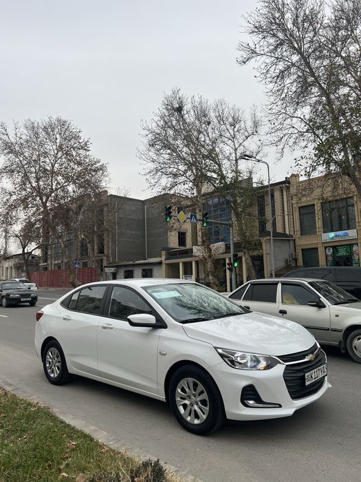 Onix 3 mexanika Metan-5