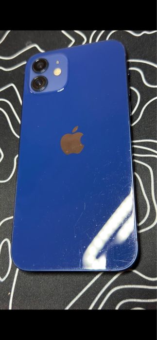 Продам или обменяю айфон 12