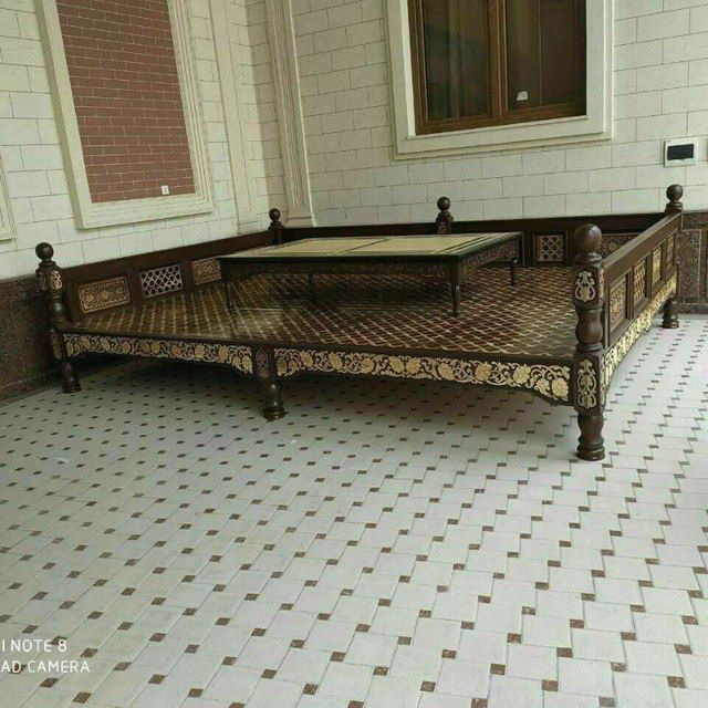 Сури тапчан карават