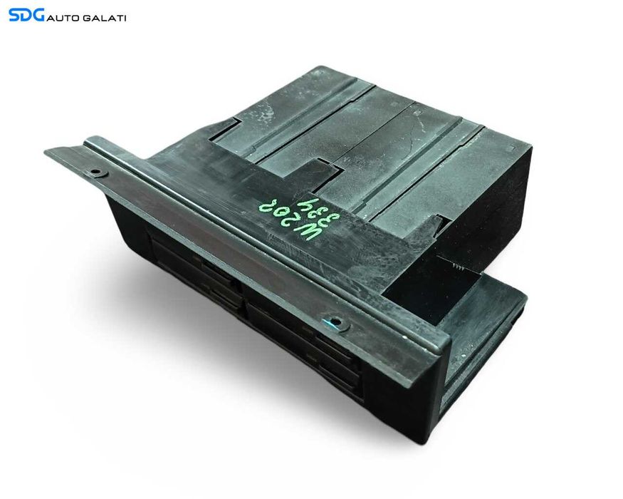 Magazie Casete Mercedes Clasa C W202 1993 - 2000 Cod 2026800079 [LR6188]