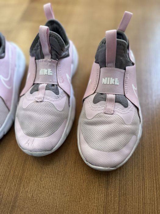 Кроссовки найк оригинал.