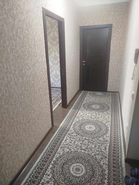 2 xonali kvartira sotiladi