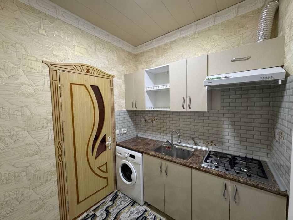 Продается 2 ком. Квартирп на 3 этаже площадью 47 кв.м. В Микрорайоне