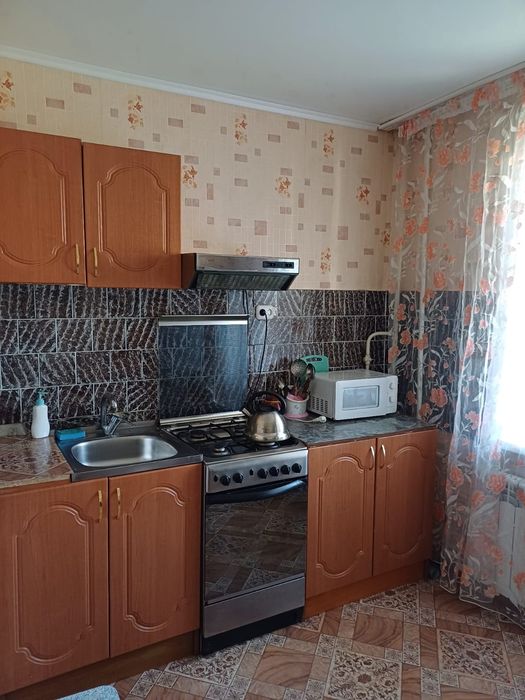 Продам 1-ком.кв.  8 мкр.