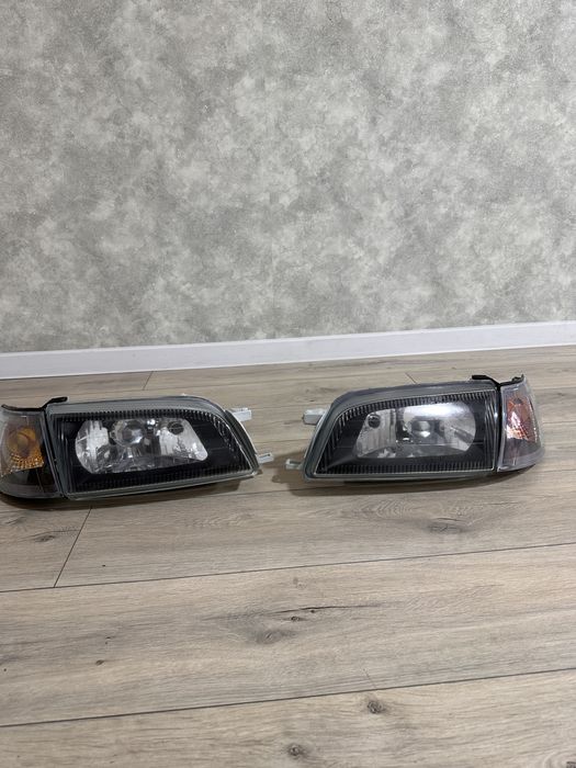 Фары Тойота Карина Е, Корона