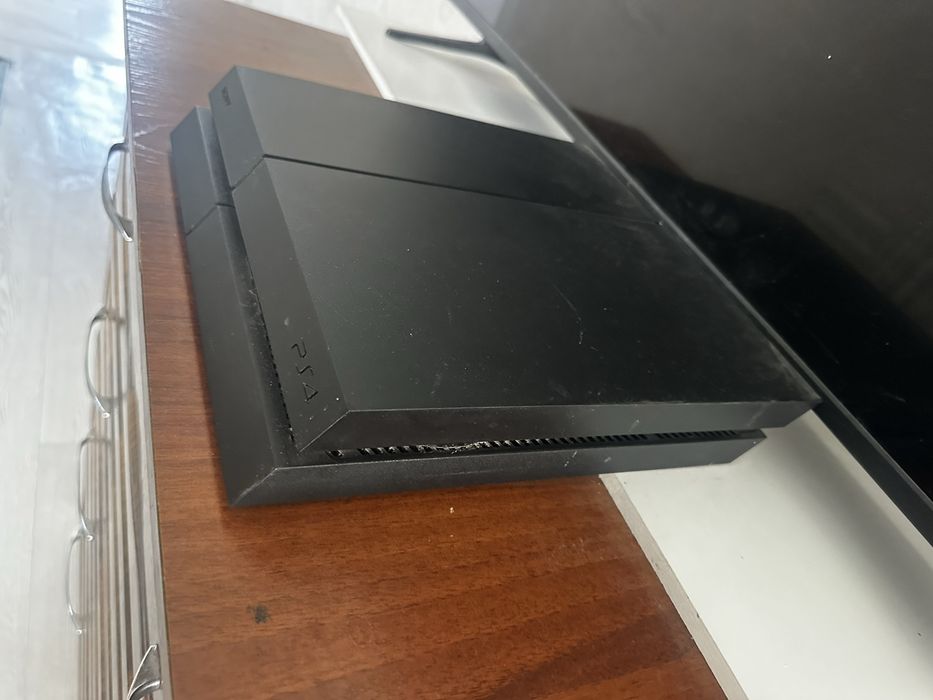 Пс 4 игрой приставка