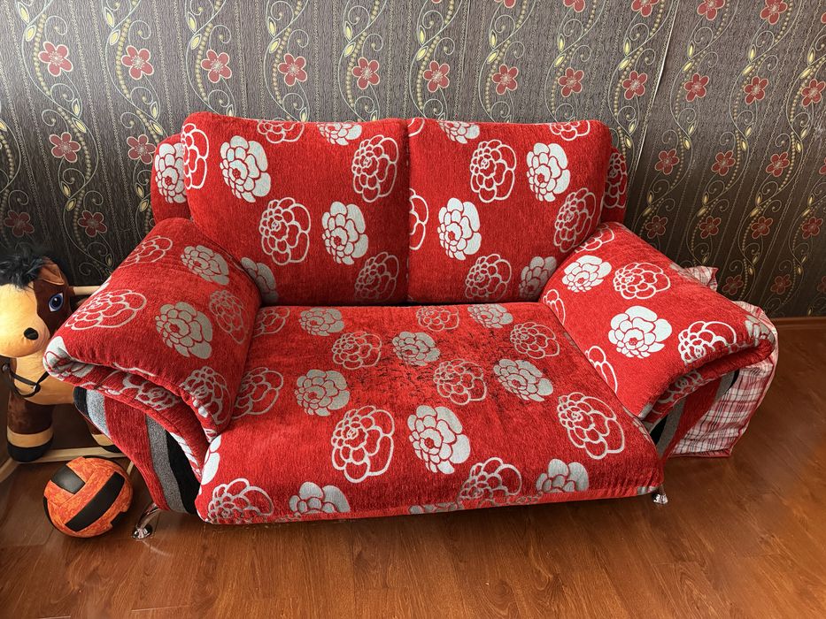 Продам диван, кресло