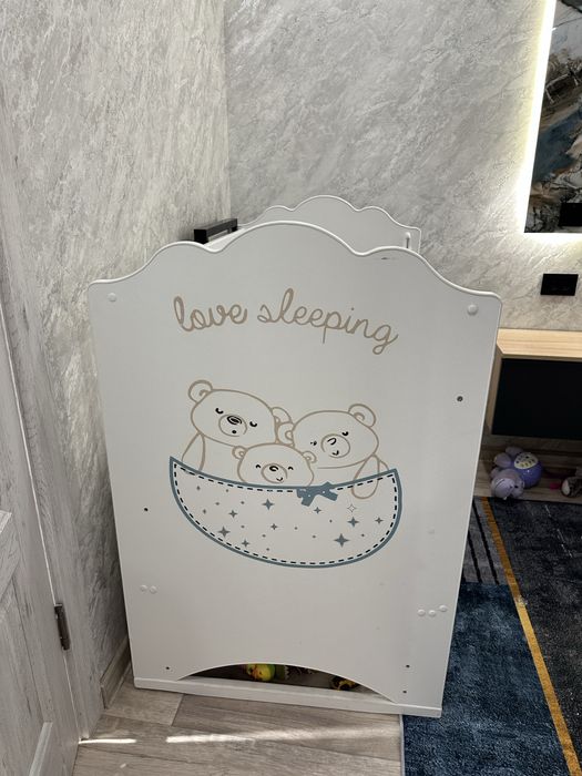 Детская кровать б/у