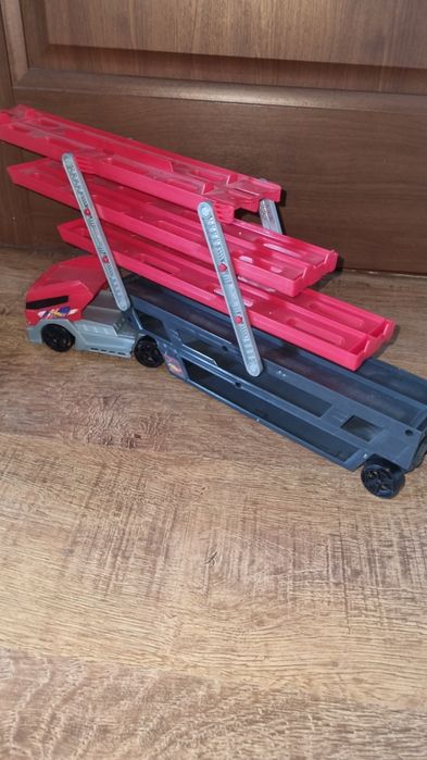 Hot Wheels tir masinute