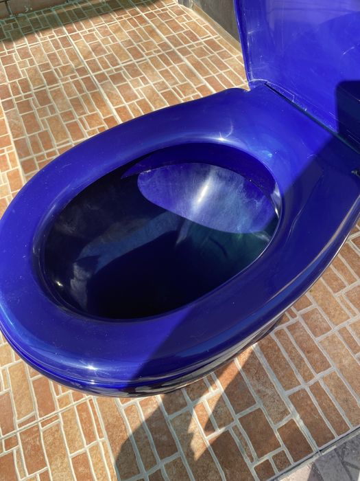 Унитаз в хорошем состоянии