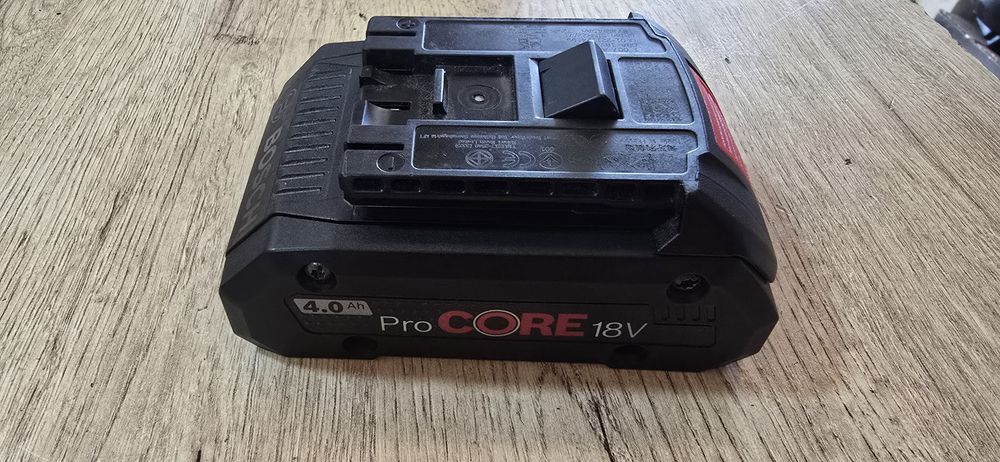 Bosch акумятор ProCORE 18V 4 ah
