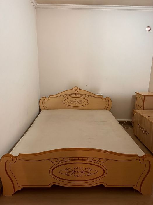 Кровать на продажу