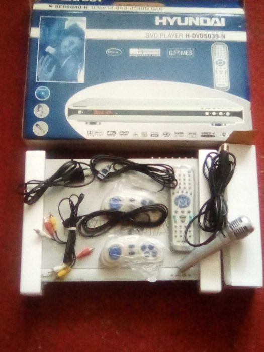 ДВД проигрыватель новый