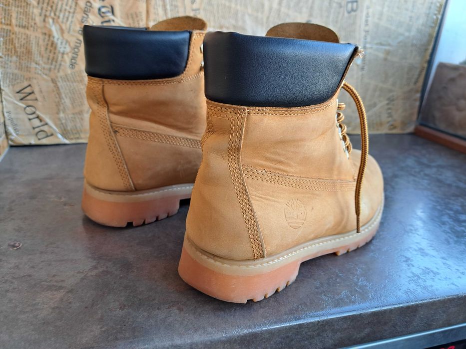 дамски боти,кубинки,зимни обувки номер 39 Timberland,