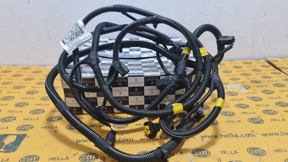 NOU Instalatie electrica cablaj bara fata senzori Maserati Levante 670033341