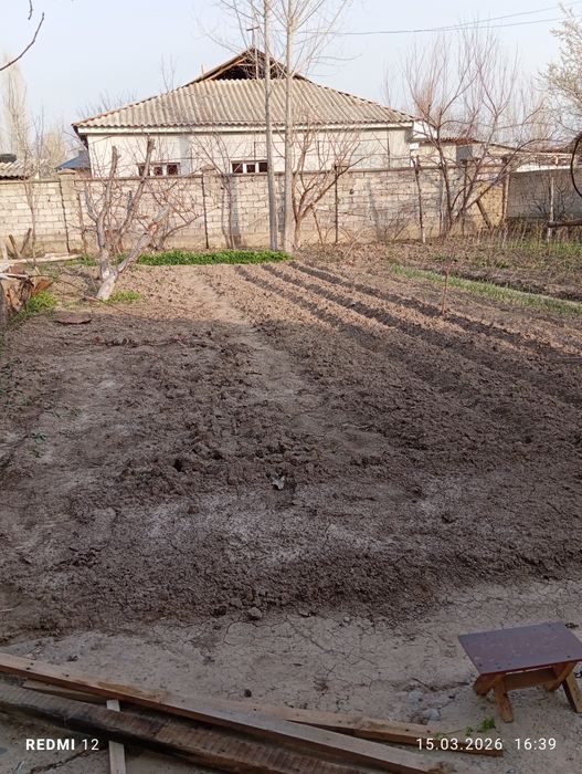 Yer sotiladi yol yuzida