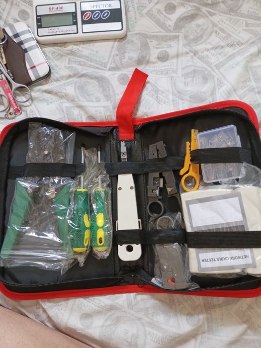 Обжимные клещи сетевого кабеля