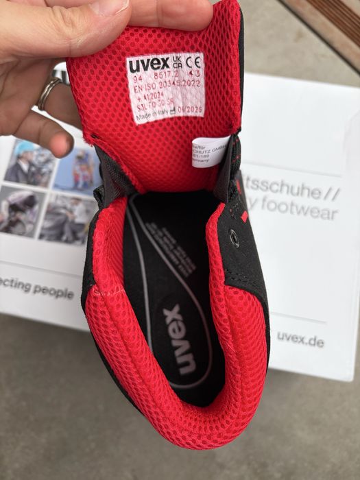 Работни обувки UVEX 43 номер