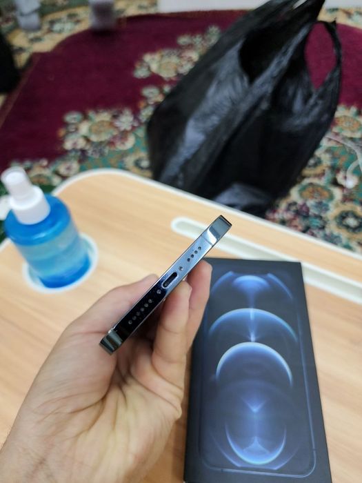 iPhone 12 pro max 256 gb ideal