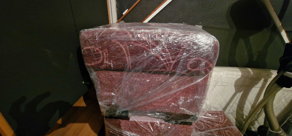 Диван с 4 табуретки