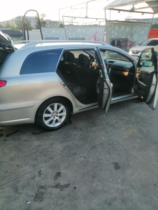 Toyota Avensis t25 diesel 2.0
