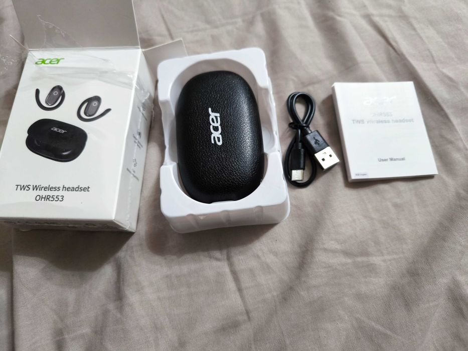 Безжични Bluetooth слушалки с отворен дизайн и “hook”